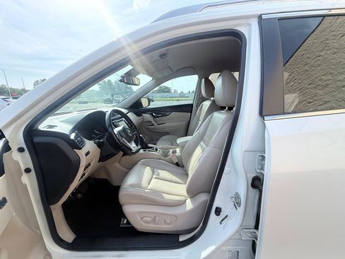 Used 2017 Nissan Rogue SL FWD image 10
