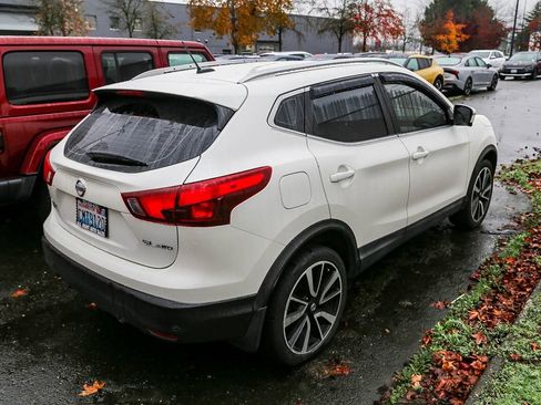 Used 2019 Nissan Rogue Sport SL w/ Premium Package image 7