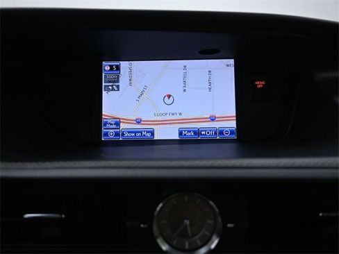 Used 2013 Lexus ES 300h image 4