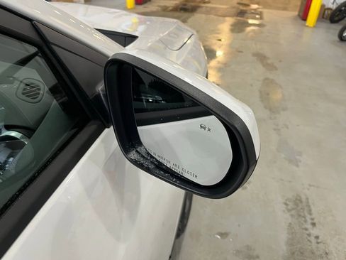 New 2026 Chevrolet Trax LT w/ Driver Confidence Package image 28