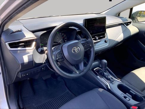 Used 2023 Toyota Corolla LE FWD image 16