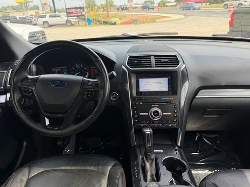 Used 2018 Ford Explorer Sport w/ Equipment Group 401A AWD/4WD image 22