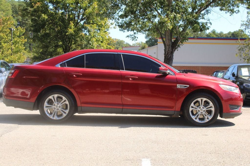 Used 2013 Ford Taurus SEL FWD image 5