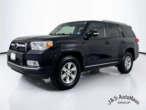 Used 2010 Toyota 4Runner SR5 RWD image 3