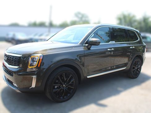 Certified 2022 Kia Telluride SX w/ SX Prestige Package AWD/4WD image 16