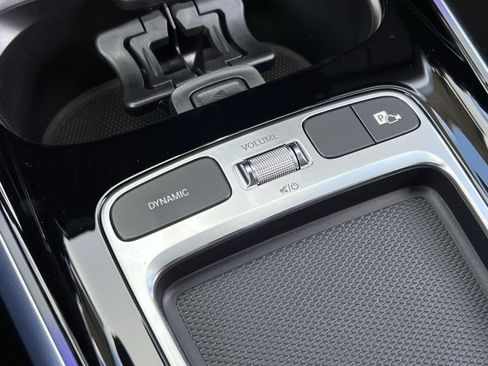 Certified 2026 Mercedes-Benz GLB 250 4MATIC image 32