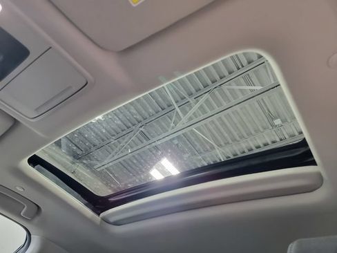 Certified 2025 Honda CR-V EX image 31