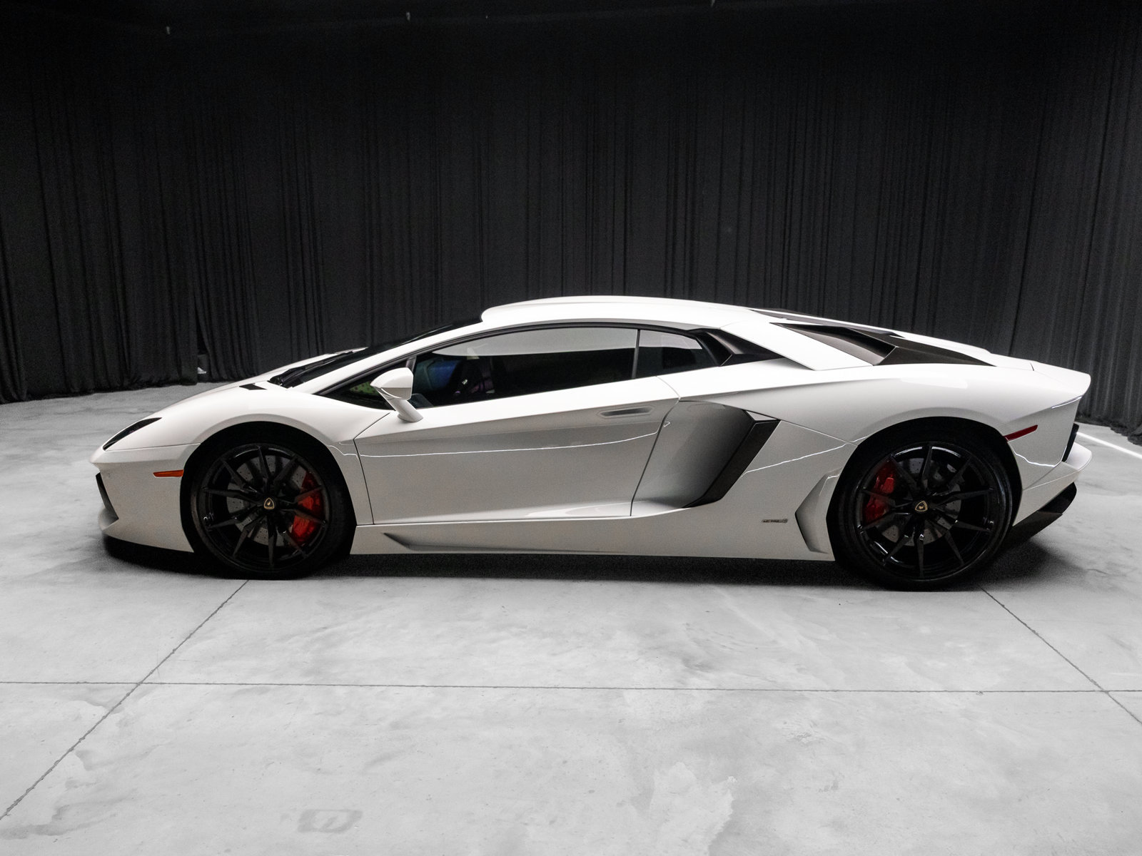 Used 2014 Lamborghini Aventador LP 700-4 AWD/4WD image 16