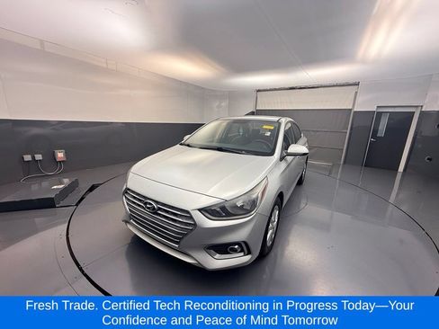 Used 2019 Hyundai Accent SEL FWD image 1