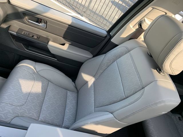 Certified 2024 Toyota Sequoia Limited AWD/4WD image 31