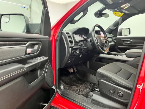 Used 2022 RAM 1500 Big Horn AWD/4WD image 16