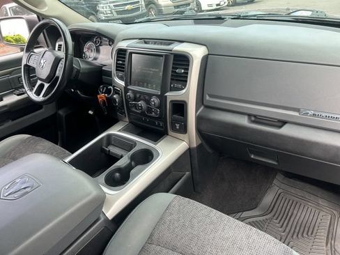 Used 2017 RAM 1500 Big Horn AWD/4WD image 32