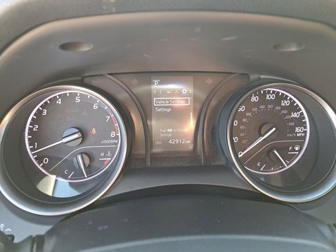 Certified 2021 Toyota Camry SE image 20