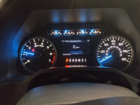 Used 2015 Ford F150 XLT w/ Equipment Group 301A Mid image 23