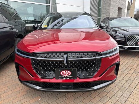 New 2026 Lincoln Nautilus Reserve w/ Jet Appearance Package image 2