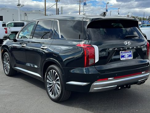 Used 2024 Hyundai Palisade Calligraphy image 7