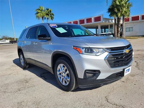 Used 2021 Chevrolet Traverse LS image 20