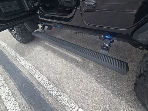 Used 2020 Jeep Wrangler Unlimited Sport S image 22