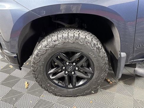 Used 2020 Chevrolet Silverado 1500 LT Trail Boss image 31