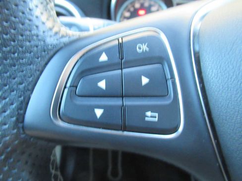 Used 2019 Mercedes-Benz CLA 250 image 26