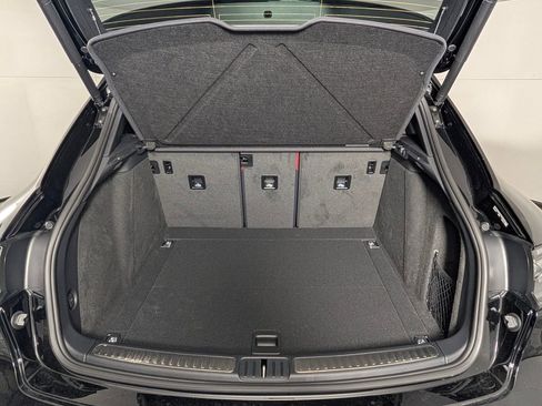 New 2026 Porsche Macan S image 17