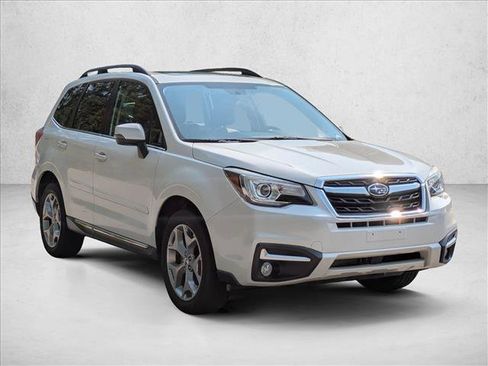 Used 2018 Subaru Forester 2.5i Touring w/ Popular Package #3B AWD/4WD image 3