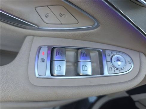 Certified 2022 Mercedes-Benz GLC 300 image 18