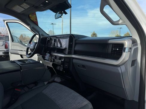 Used 2024 Ford F350 XLT w/ FX4 Off-Road Package image 32