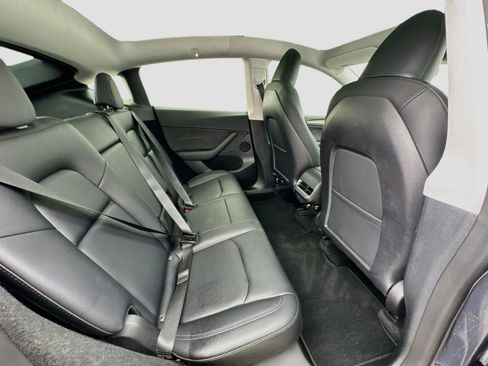 Used 2023 Tesla Model Y Performance AWD/4WD image 19