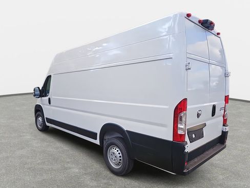 New 2024 RAM ProMaster 3500 w/ Convenience Group FWD image 7