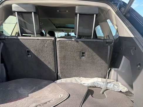 Used 2022 Volkswagen Atlas SE w/ Panoramic Sunroof Package image 11