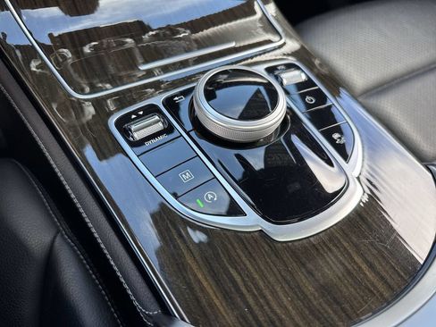 Used 2018 Mercedes-Benz GLC 300 image 53
