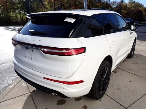 New 2026 Lincoln Corsair Premiere image 6