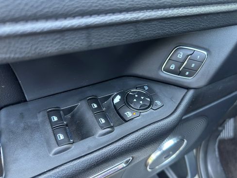 Used 2020 Ford Expedition Max XLT w/ Equipment Group 202A AWD/4WD image 24
