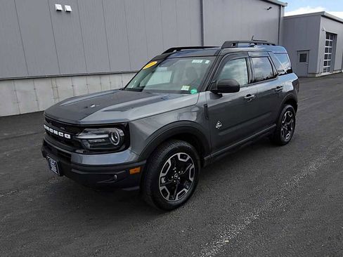 Used 2022 Ford Bronco Sport Outer Banks w/ Tech Package image 4