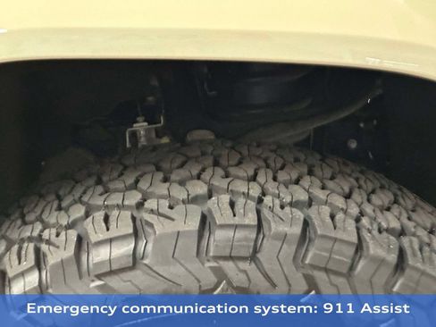 Used 2025 Ford Bronco Raptor w/ Interior Carbon Fiber Pack AWD/4WD image 28