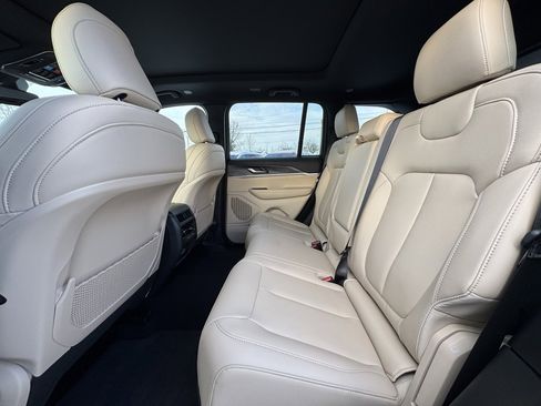 Used 2024 Jeep Grand Cherokee Limited w/ Trailer Tow Package image 12