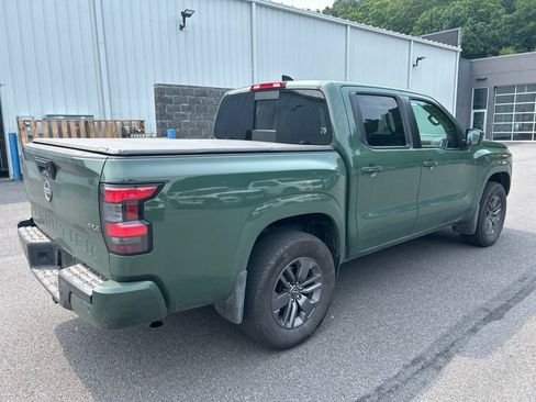 Used 2025 Nissan Frontier SV w/ SV Convenience Package AWD/4WD image 8
