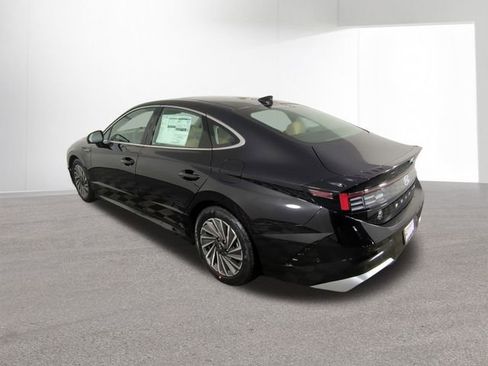 New 2026 Hyundai Sonata Limited image 33