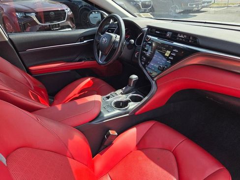 Used 2020 Toyota Camry XSE w/ Blackout Package image 26