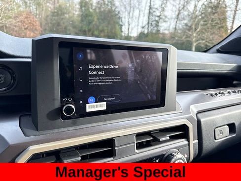 Used 2025 Toyota Tacoma SR5 image 12