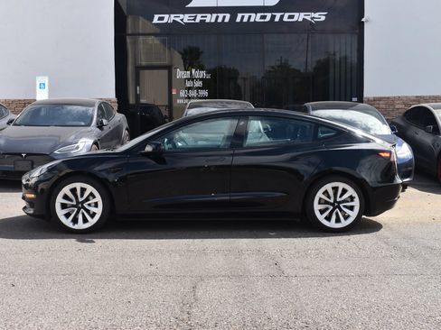 Used 2022 Tesla Model 3 RWD image 5