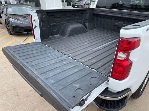Used 2023 Chevrolet Silverado 1500 LT w/ Protection Package AWD/4WD image 14