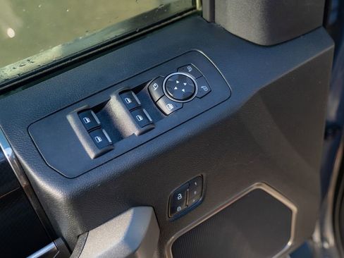 Used 2018 Ford F150 Raptor w/ Equipment Group 802A Luxury image 18