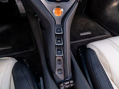 Used 2025 McLaren 750S Spider RWD image 20