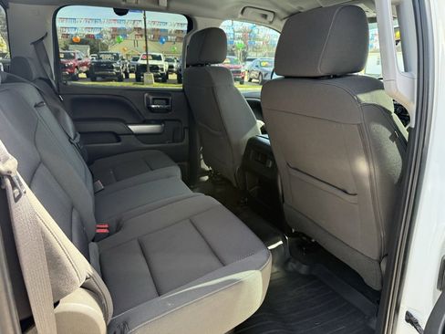 Certified 2018 Chevrolet Silverado 1500 LT w/ Texas Edition image 32