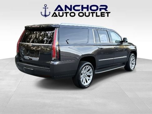 Used 2016 Cadillac Escalade ESV Luxury image 9
