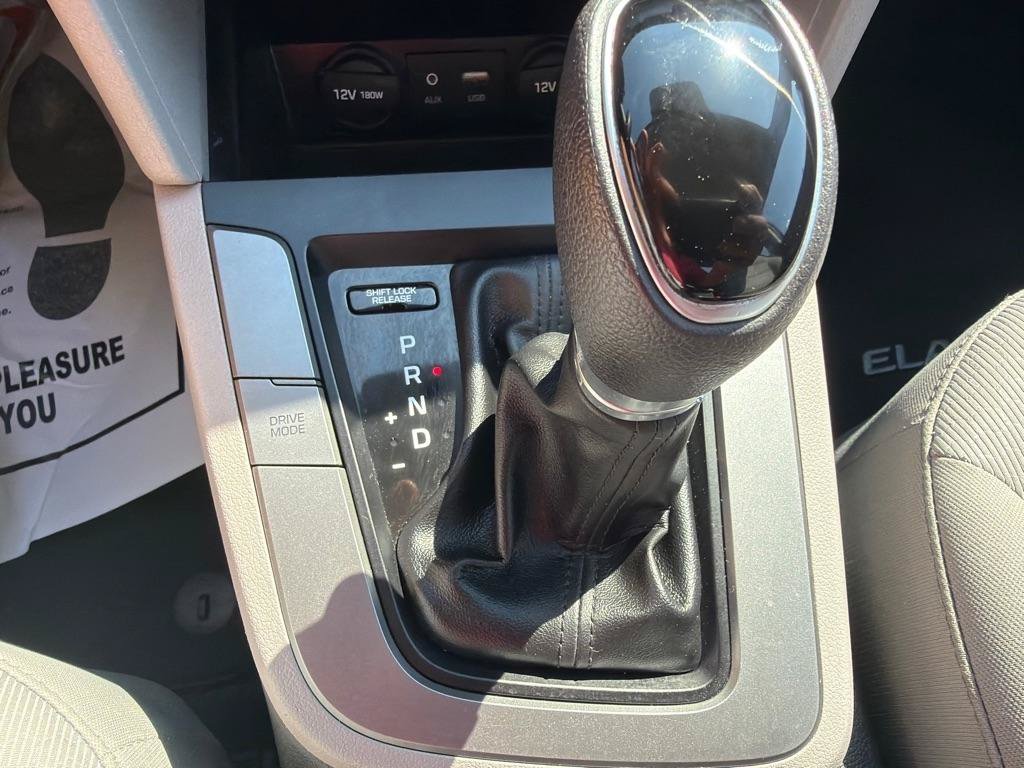 Used 2017 Hyundai Elantra SE FWD image 20