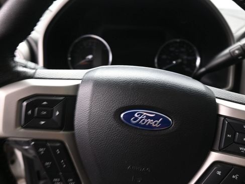 Used 2020 Ford F250 Lariat w/ Lariat Ultimate Package AWD/4WD image 17