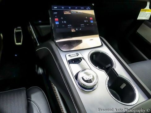New 2026 Cadillac Vistiq Luxury image 19